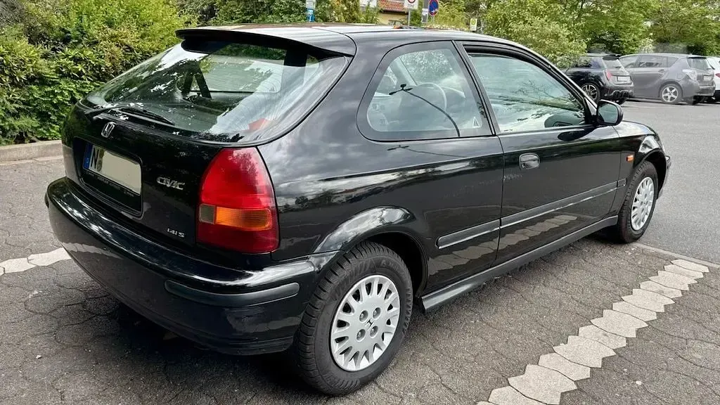 Usata Honda Civic S 90 CV (66 kW) 1997 Nero Berlina
