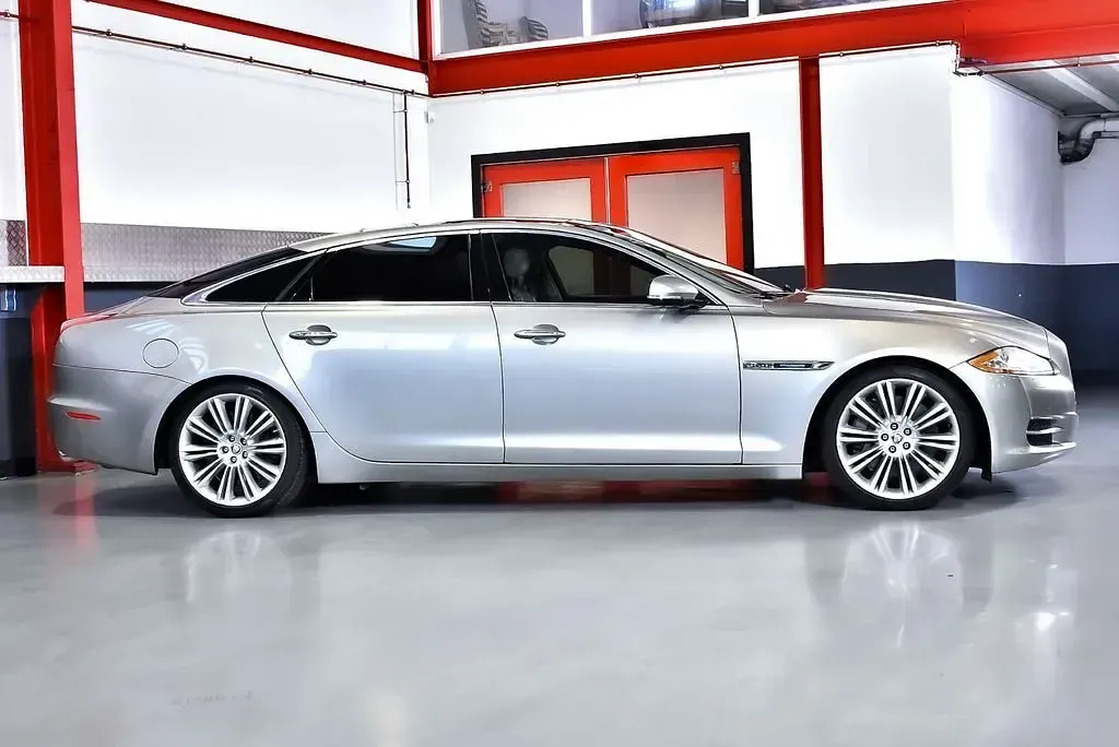 Gebraucht Jaguar XJL Supercharged 470 PS (345 kW) 2011 Gold Limousine