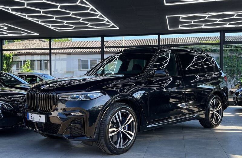 Schwarz Gebraucht 2022 BMW X7 M Sport SUV | 82.850 € (Etwas zu teuer) - Bild 1/4