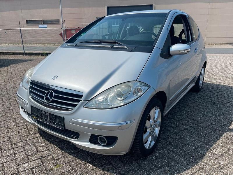 Silber Gebraucht 2006 Mercedes A180 Limousine | 2.290 € (Guter Preis) - Bild 1/4