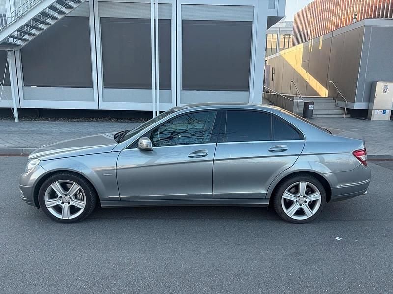 Gebraucht Mercedes C350 231 PS (169 kW) 2010 Grau Limousine