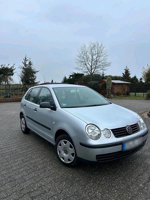 Gebraucht VW Polo 64 PS (47 kW) 2002 Silber Kleinwagen
