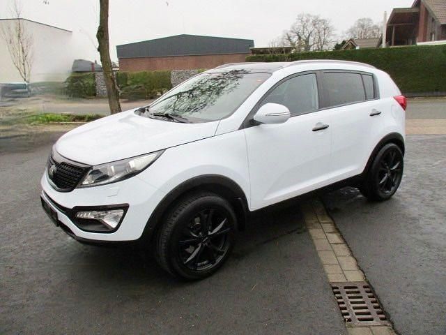 Weiß Gebraucht 2015 Kia Sportage Spirit SUV | 9.200 € (Guter Preis) - Bild 1/4