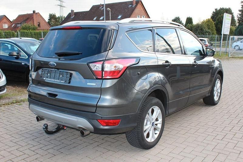 Gebraucht Ford Kuga Titanium 150 PS (110 kW) 2018 Magnetic SUV