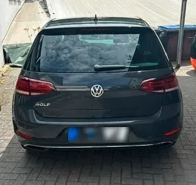 Gebraucht VW Golf VII Join 86 PS (63 kW) 2018 Grau Limousine