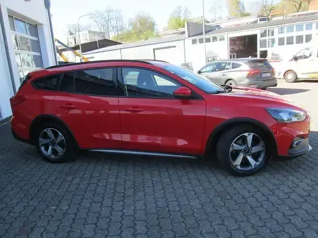 Brugt Ford Focus Active 150 HK (110 kW) 2015 Rød Stationcar