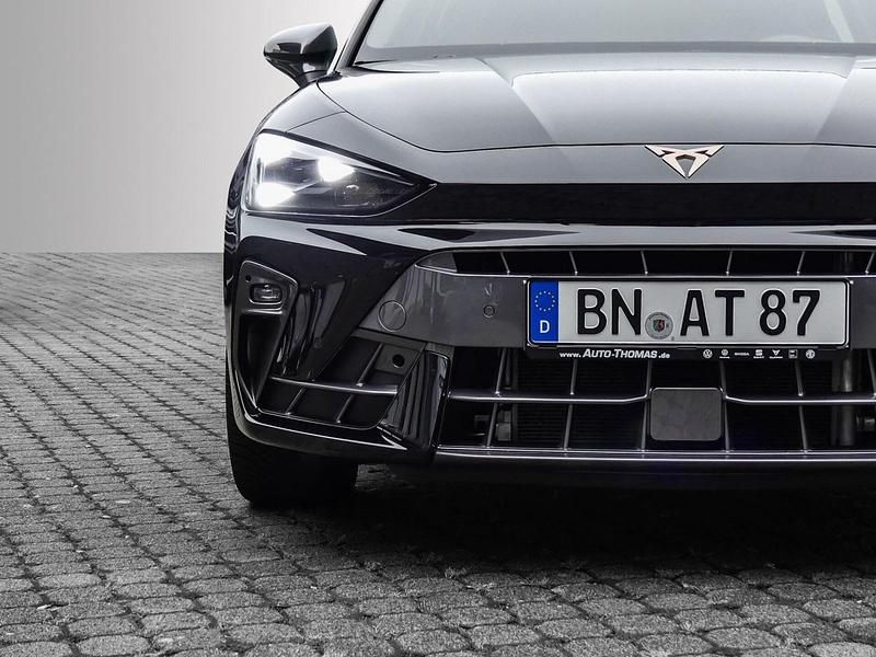 Second-hand Cupra Leon 150 CP (110 kW) 2024 Negru Berlinǎ
