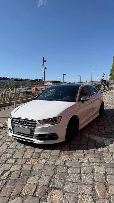 Second-hand Audi S3 300 CP (220 kW) 2015 Alb Berlinǎ
