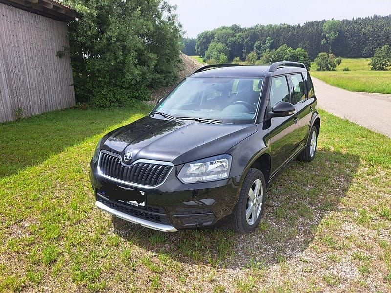 Schwarz Gebraucht 2015 Skoda Yeti SUV | 7.350 € (Superpreis) - Bild 1/4