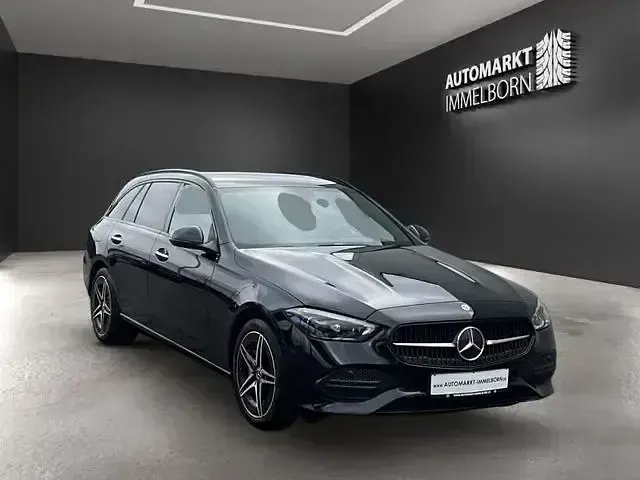 Gebraucht Mercedes C300e AMG 319 PS (234 kW) 2022 Schwarz/baltic black Kombi