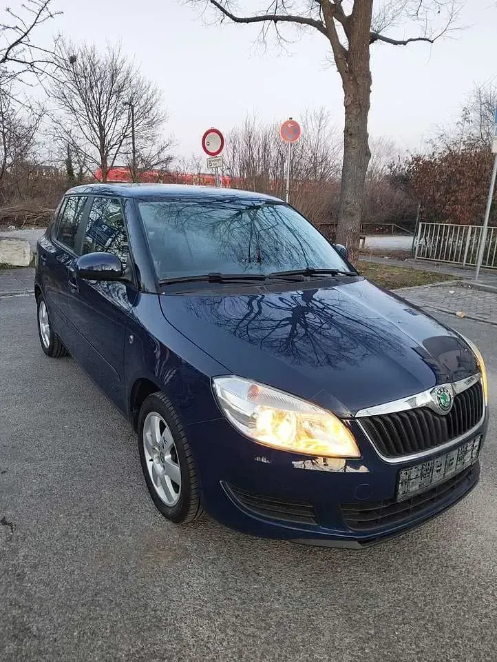 Gebraucht Skoda Fabia 60 PS (44 kW) 2011 Limousine