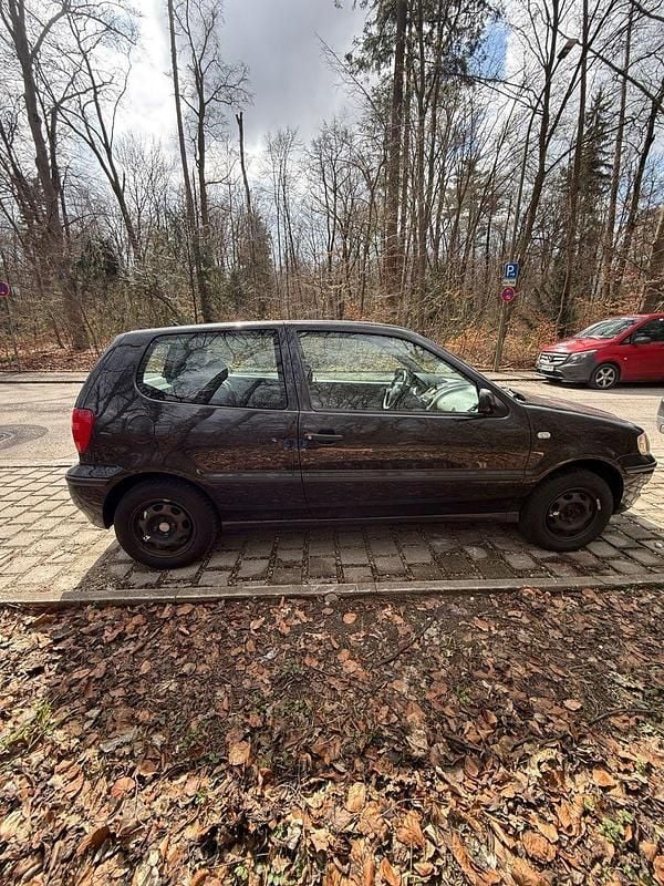 Gebraucht VW Polo Basis 60 PS (44 kW) 2000 Schwarz Kleinwagen