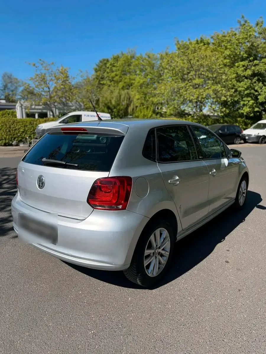 Gebraucht VW Polo Style 69 PS (50 kW) 2011 Silber Kleinwagen
