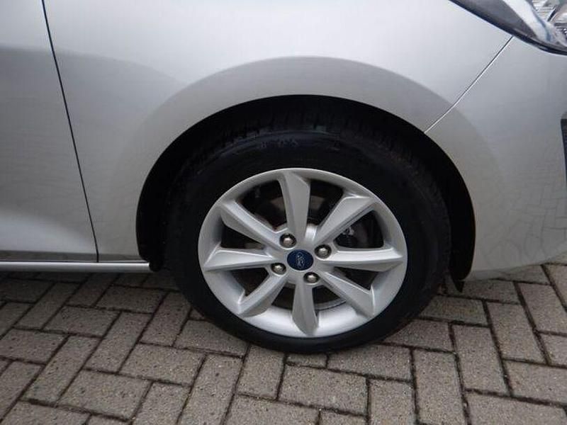 Gebraucht Ford Fiesta Cool & Connect 86 PS (63 kW) 2017 Silber Kleinwagen