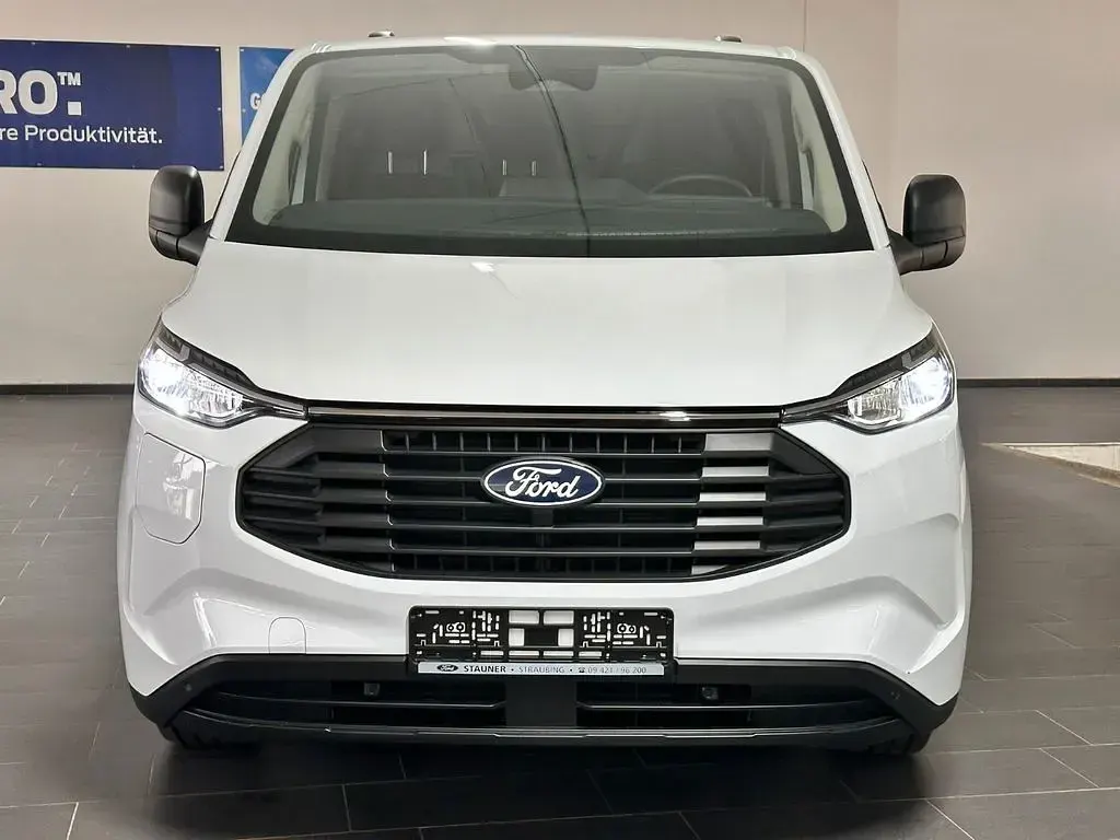 Neu Ford Transit Custom Trend 232 PS (170 kW) 2026 Weiß Van / Kleinbus