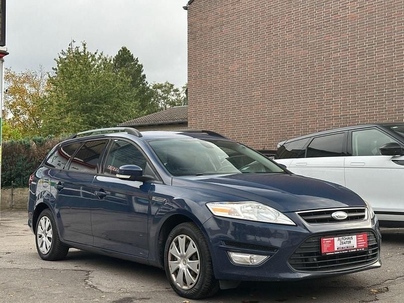 Gebraucht Ford Mondeo Trend 140 PS (102 kW) 2011 Blau Kombi