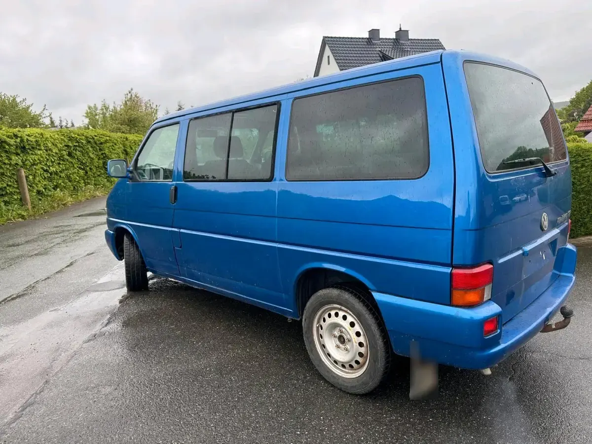 Gebraucht VW Multivan 151 PS (111 kW) 1999 Blau Van / Kleinbus