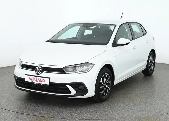 Gebraucht VW Polo Life 95 PS (69 kW) 2023 Weiß Kleinwagen