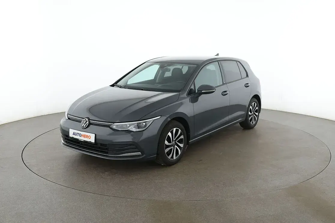 Gebraucht VW Golf VIII Active 2022 Limousine