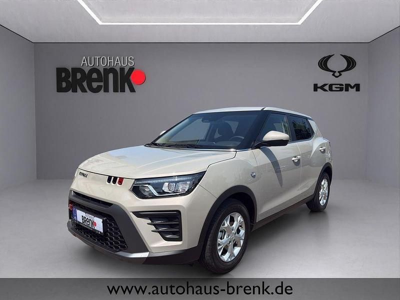 Latte greige Gebraucht 2025 Ssangyong (KGM) Tivoli SUV | 20.490 € (Fairer Preis) - Bild 1/3