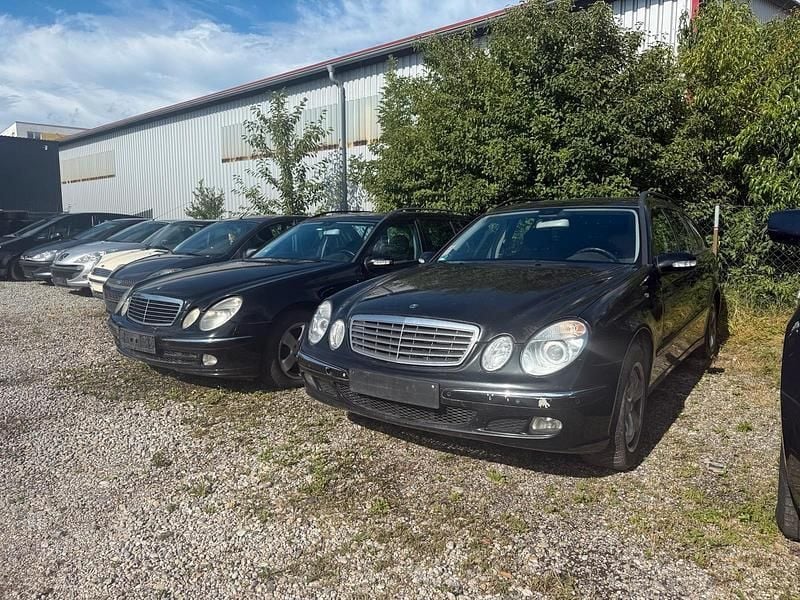 Schwarz Gebraucht 2005 Mercedes E220 Kombi | 1.800 € (Superpreis) - Bild 1/4