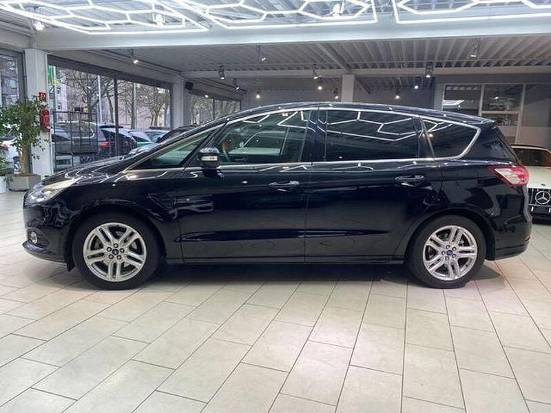 Gebraucht Ford S-MAX Titanium 209 PS (153 kW) 2017 Iridiumschwarz metallic Van / Kleinbus