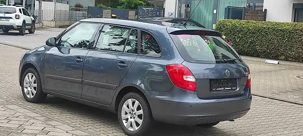 Gebraucht Skoda Fabia 69 PS (50 kW) 2009 Grau Limousine