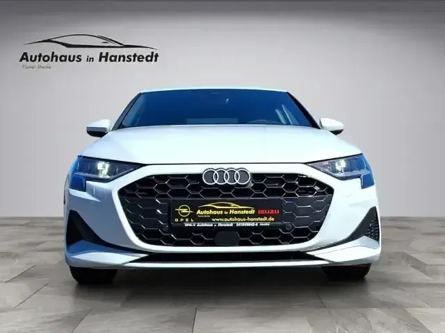 Gebraucht Audi A3 Sportback e-tron Advanced 116 PS (85 kW) 2025 Andere Kleinwagen