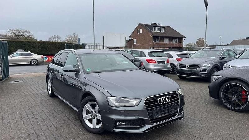 Gebraucht Audi A4 S-Line 150 PS (110 kW) 2014 Grau (daytonagrau) Kombi
