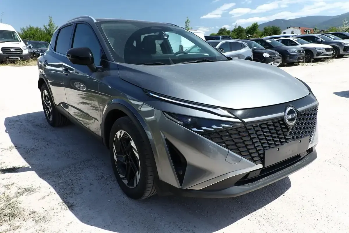 Neu Nissan Qashqai 360º 158 PS (116 kW) 2026 Dark grey metallic SUV