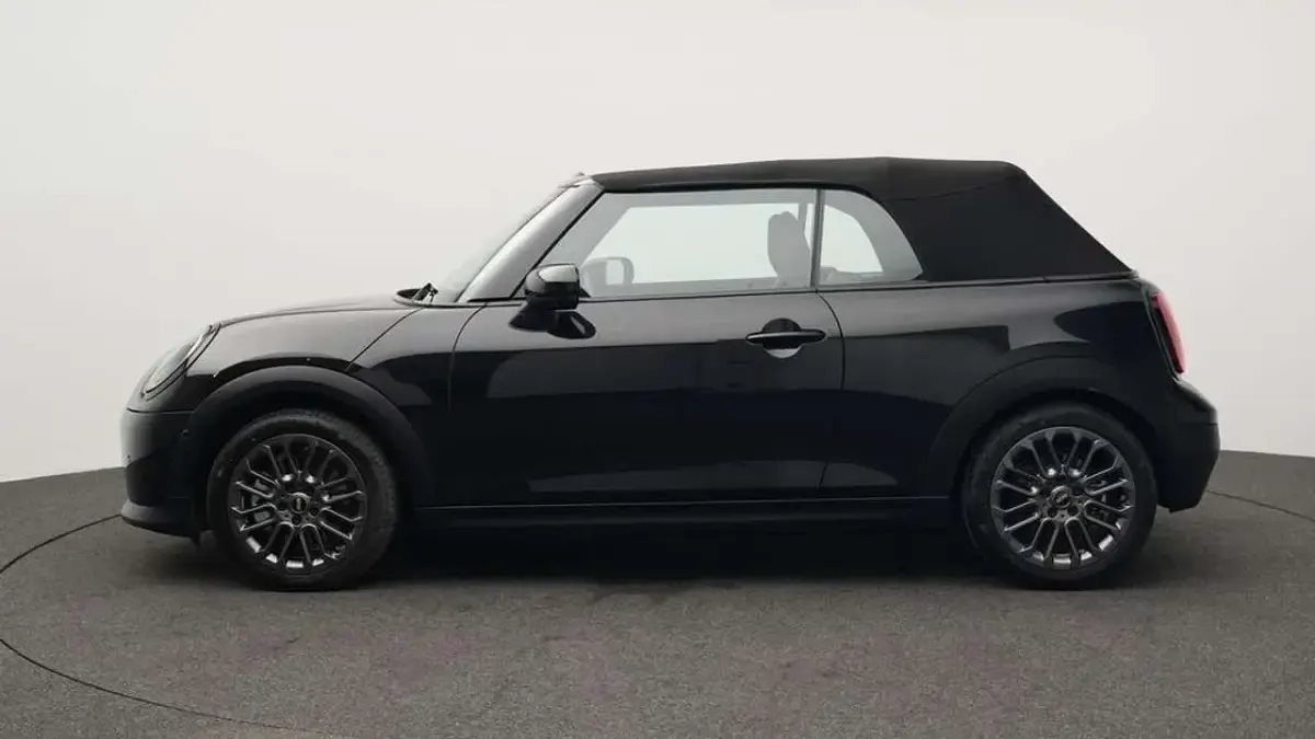Gebraucht Mini Cooper Cabriolet Classic 163 PS (119 kW) 2025 Schwarz Cabrio