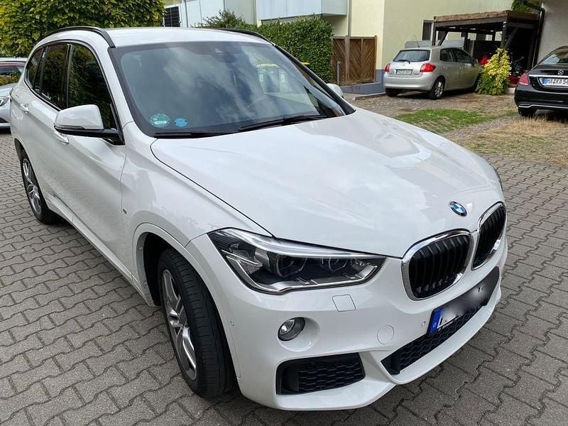 Weiß Gebraucht 2016 BMW X1 M Sport SUV | 19.900 € (Superpreis) - Bild 1/4