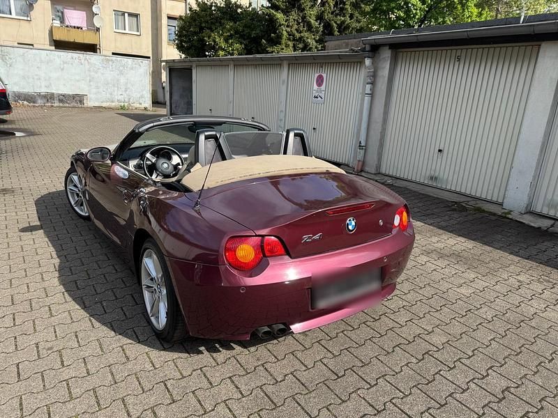 Gebraucht BMW Z4 192 PS (141 kW) 2004 Violet Cabrio