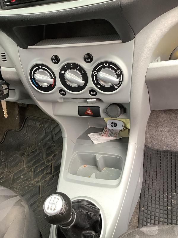 Rot Gebraucht 2009 Suzuki Alto Kleinwagen | 1.500 € (Guter Preis) - Bild 1/4