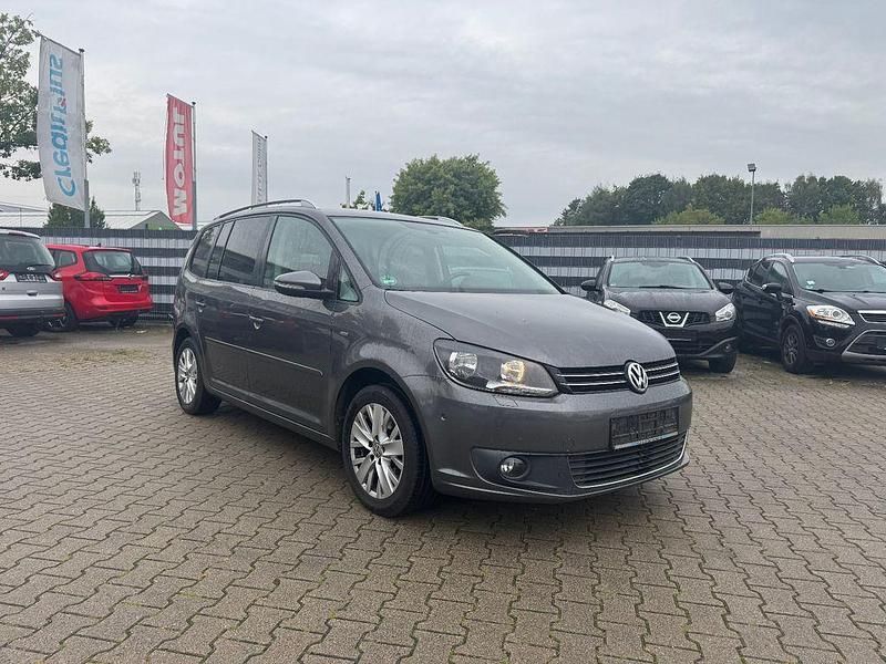 Grau Gebraucht 2013 VW Touran Comfortline Van / Kleinbus | 5.950 € (Superpreis) - Bild 1/4