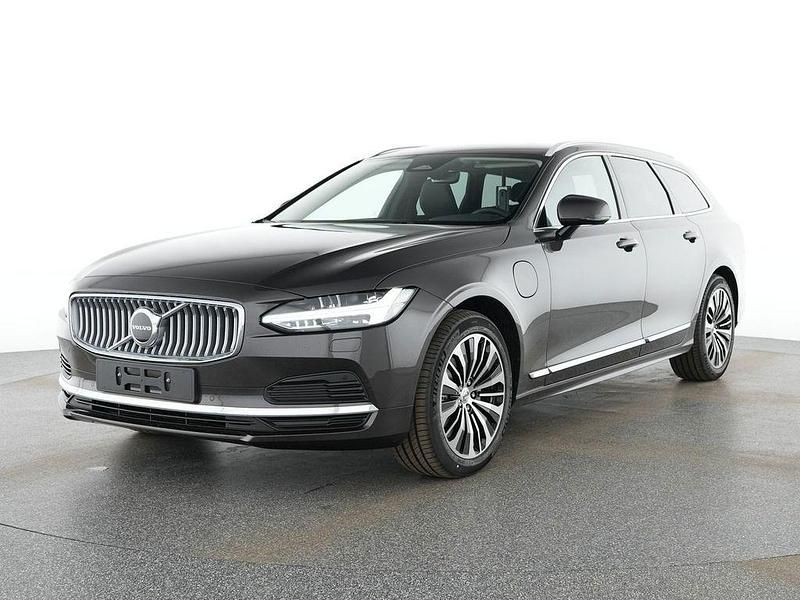 Grau Gebraucht 2025 Volvo V90 Core Kombi | 46.900 € (Superpreis) - Bild 1/4