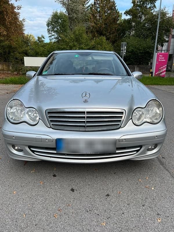 Gebraucht Mercedes C200 122 PS (89 kW) 2005 Silber Limousine