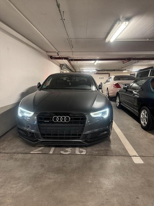 Grau Gebraucht 2012 Audi A5 S-Line Coupé | 13.500 € (Guter Preis) - Bild 1/4