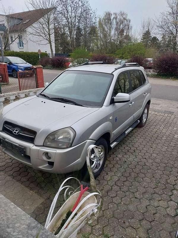 Gebraucht Hyundai Tucson 141 PS (103 kW) 2006 Silber SUV