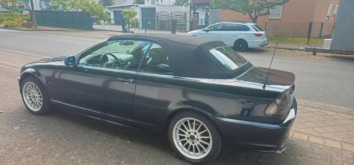 Gebraucht BMW 323 Cabriolet 170 PS (125 kW) 1999 Schwarz Cabrio