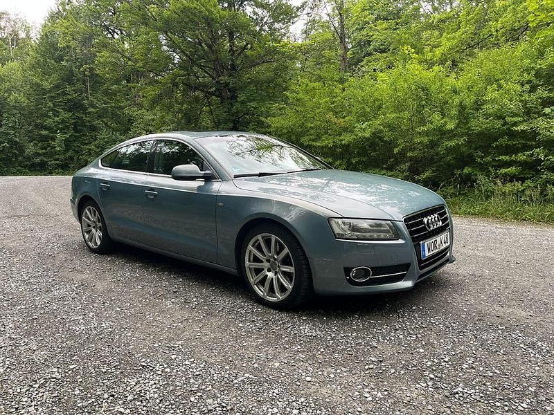 Blau Gebraucht 2010 Audi A5 Sportback S-Line Limousine | 9.200 € (Guter Preis) - Bild 1/4