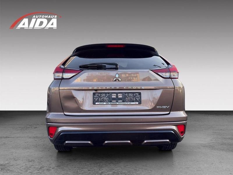 Gebraucht Mitsubishi Eclipse Cross Plus 188 PS (138 kW) 2022 Braun SUV
