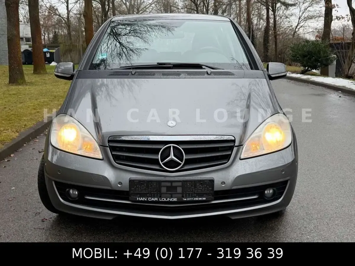 Gebraucht Mercedes A180 116 PS (85 kW) 2010 Grau Limousine