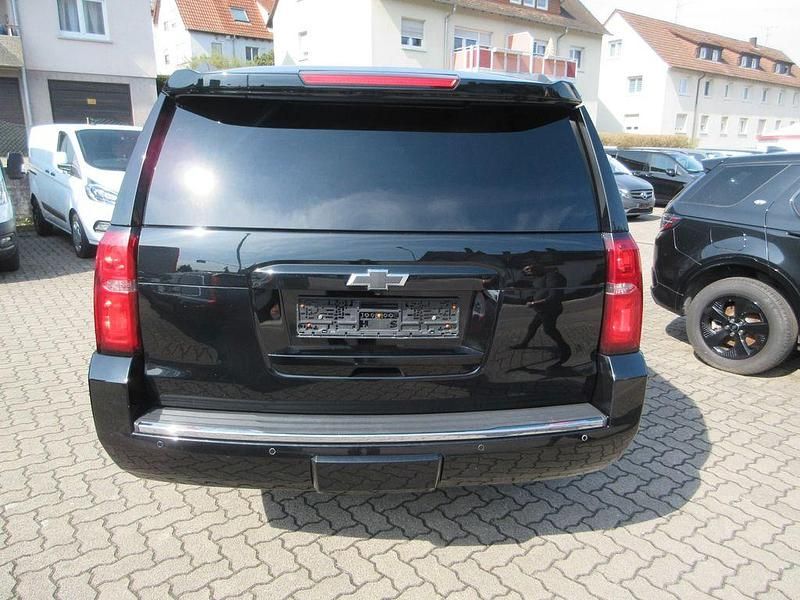 Gebraucht Chevrolet Suburban 360 PS (264 kW) 2016 Schwarz SUV