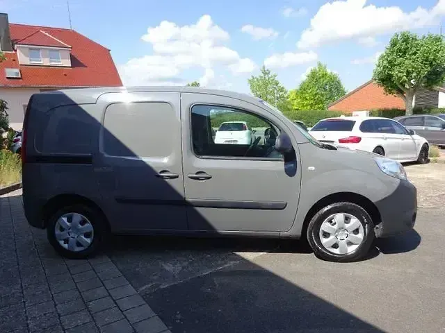 Gebraucht Renault Kangoo 110 PS (80 kW) 2019 Taupegrau Van / Kleinbus