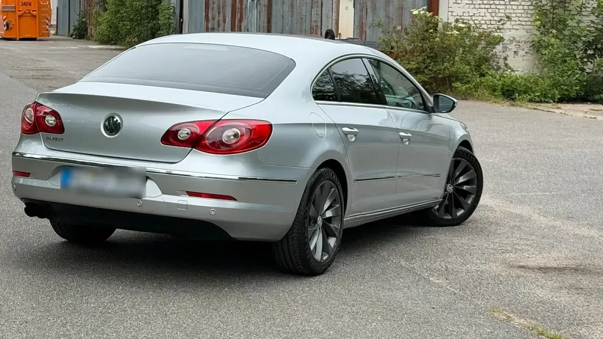 Gebraucht VW Passat 170 PS (125 kW) 2009 Grau Limousine