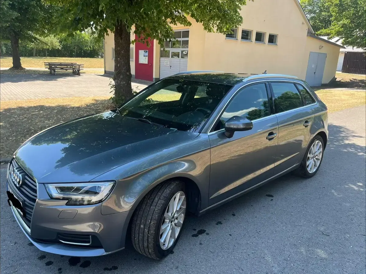 Gebraucht Audi A3 Design 150 PS (110 kW) 2016 Grau Limousine