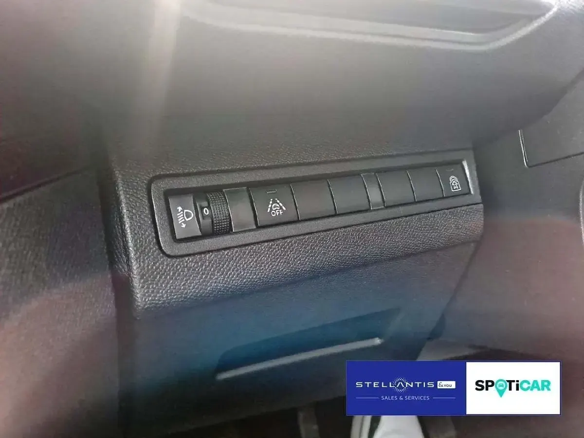 Gebraucht Peugeot 5008 Allure 131 PS (96 kW) 2021 Blau SUV