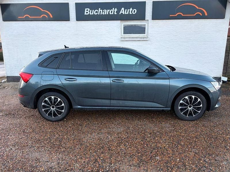 Grau Gebraucht 2019 Skoda Scala Ambition Kleinwagen | 9.500 € (Superpreis) - Bild 1/4