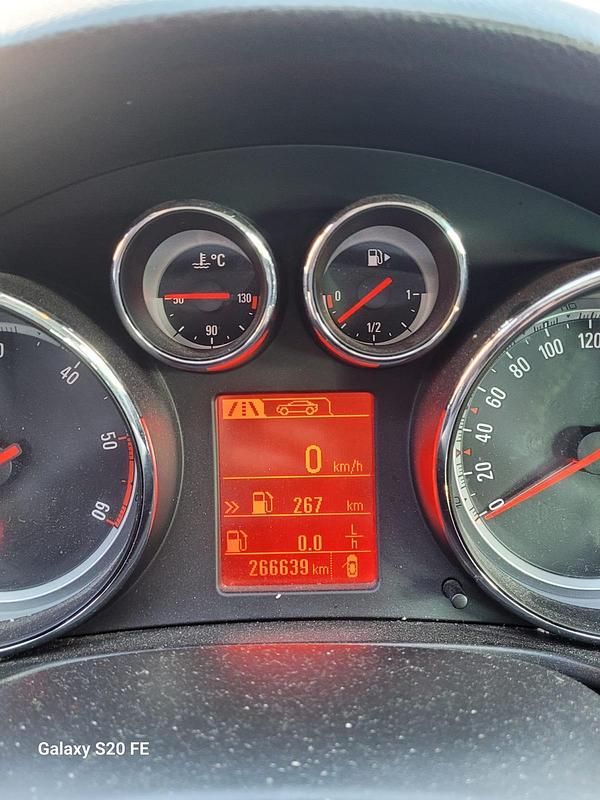 Gebraucht Opel Astra 2011 Schwarz Kombi